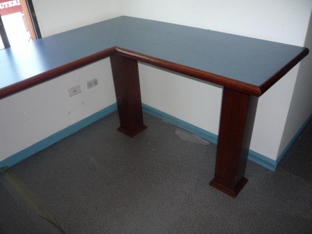 Mesón de Trabajo Laminado con  Fórmica   $160.00   USADO